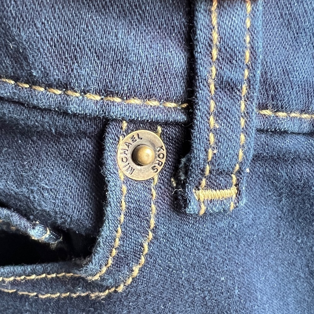 Michael Kors Izzy Skinny Stretchy Jeans in Size 4 - Picture 7 of 10